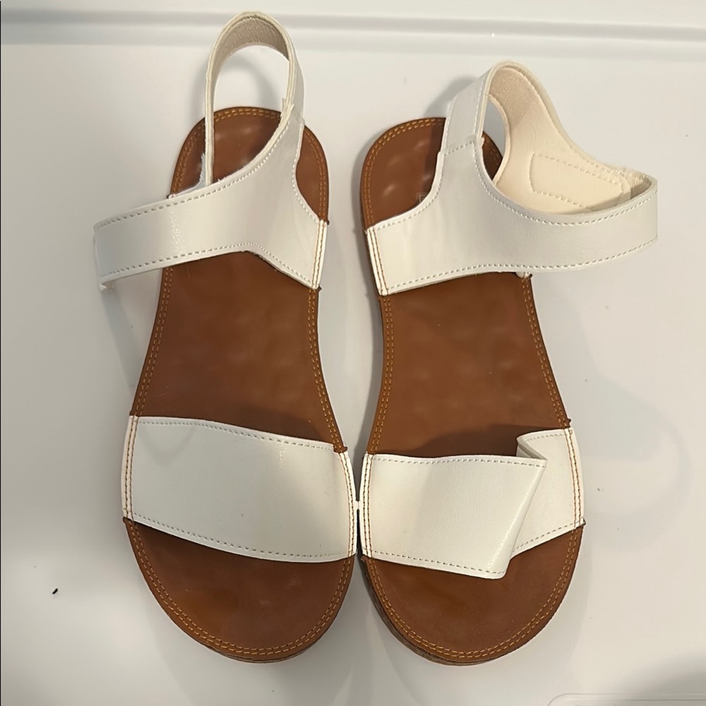 NWOT White and Brown Minimalist Flat Sandals